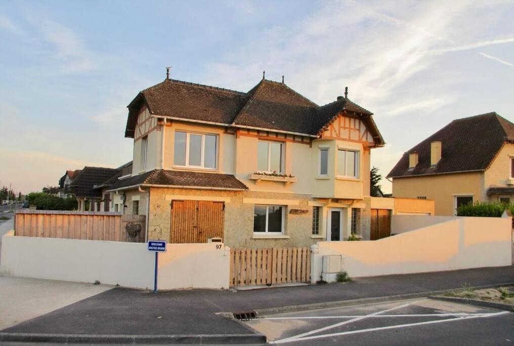 Spa Privatif Face Mer Riva Romantic & Spa Ouistreham Exterior foto