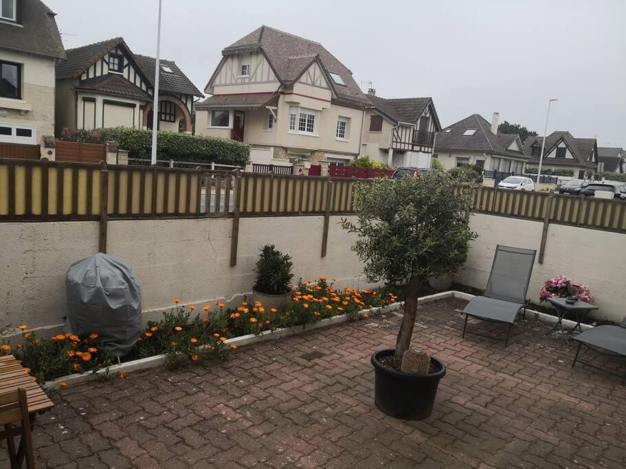 Spa Privatif Face Mer Riva Romantic & Spa Ouistreham Exterior foto