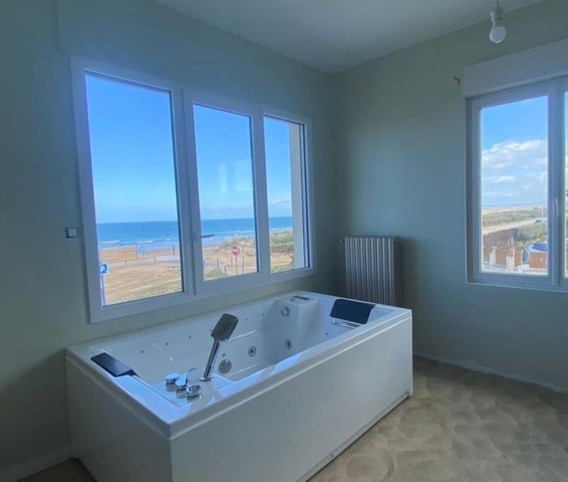 Spa Privatif Face Mer Riva Romantic & Spa Ouistreham Exterior foto